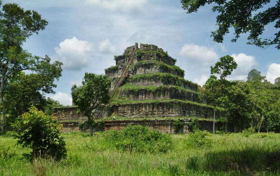 Koh Ker: The Ancient Temple Complex Hidden in Cambodia’s Jungle