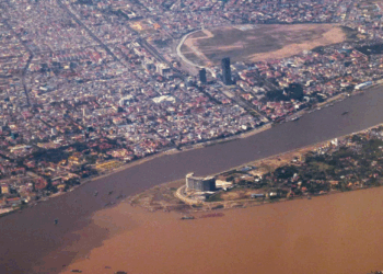 Tonle Sap River: Cambodia’s Ever-Changing Heart