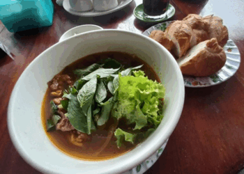 Picture of the day: Num Pang Kha Ko
