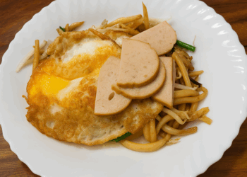 Picture of the day: Sautéed rat noodles