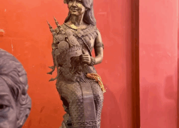 Picture of the day: Statue of Bopha Devi at the National Museum
