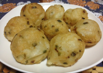 Picture of the day: Num Kruk: Crispy Rice Cakes from Cambodia