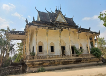 ព្រះវិហារចាស់នៃវត្តខ្នារកកោះ៖ សាក្សីដ៏ផុយស្រួយនៃប្រវត្តិសាស្រ្តខ្មែរក្រហមក្នុងខេត្តតាកែវ