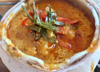 Picture of the day: Amok in a Coconut Shell at Meatophum Phnom Penh