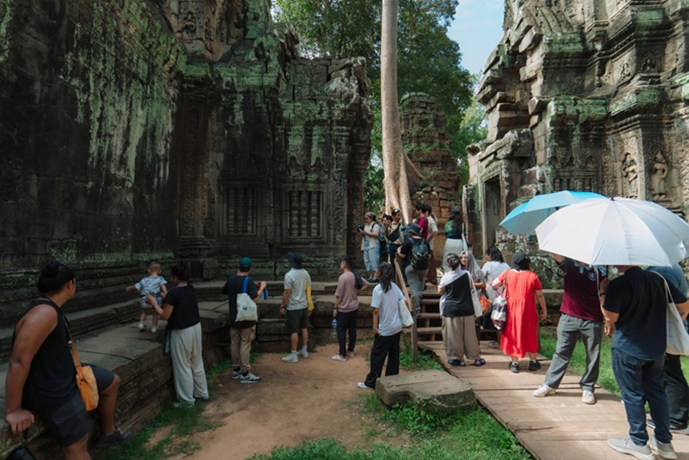 KARRE MOUY filmmakers visiting the ancient temples of Angkor in Siem Reap, Cambodia.
