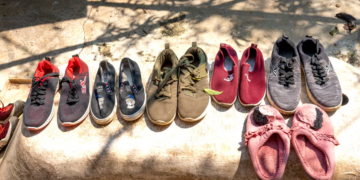 Khmer note: Why Cambodians Take Off Their Shoes Indoors
